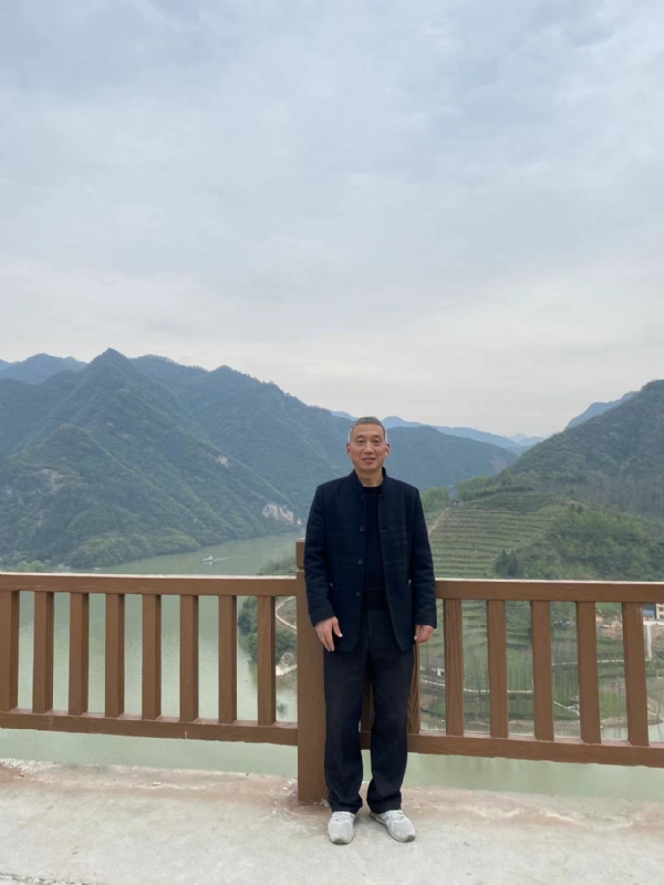 雪芳的第一张照片--平顶山相亲服务中心