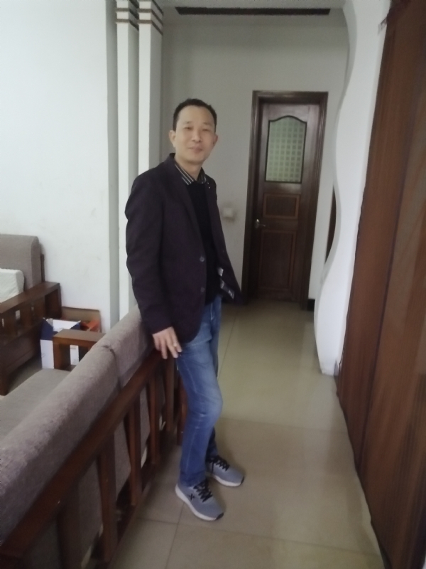 相亲相爱的第二张照片--平顶山相亲服务中心