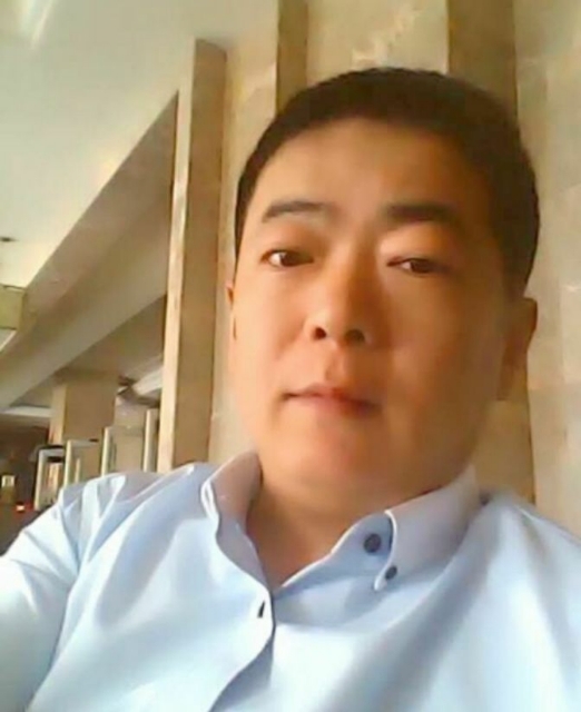 落叶随风的第一张照片--平顶山相亲服务中心