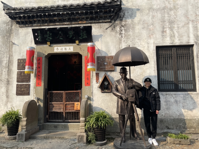 喝可乐的猫的第一张照片--平顶山相亲服务中心