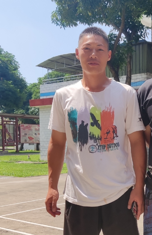 孤鹰的第一张照片--平顶山相亲服务中心