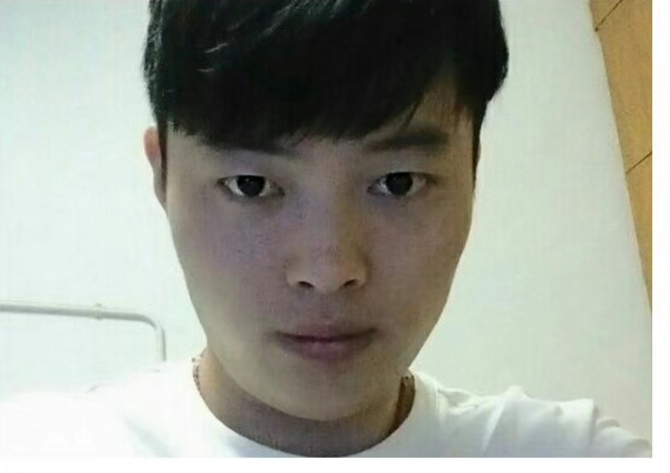 小张哥哥的第一张照片--平顶山相亲服务中心