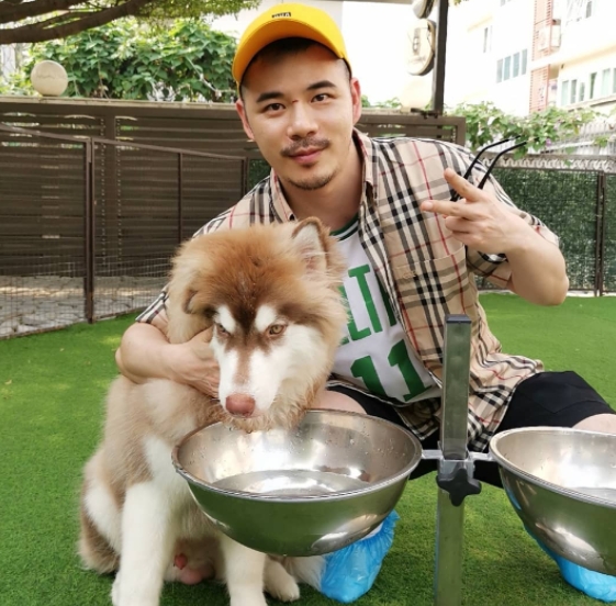 坚持的第一张照片--平顶山相亲服务中心