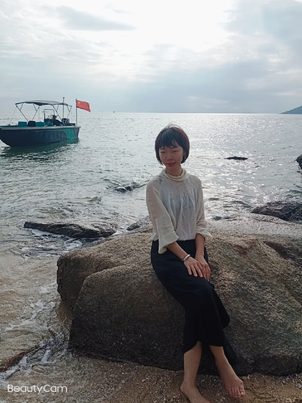 悠悠南山下的第二张照片--平顶山相亲服务中心