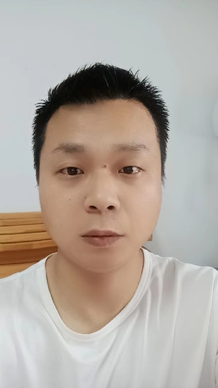 阳光的第一张照片--平顶山相亲服务中心