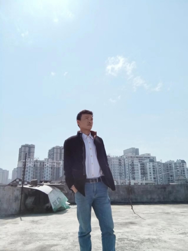 蓝色心情的第一张照片--平顶山相亲服务中心