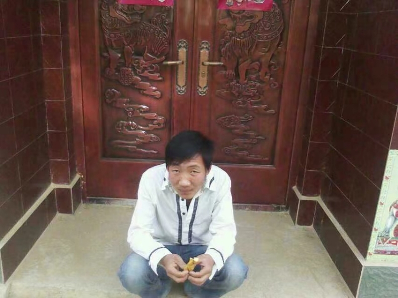 潘先生的第一张照片--平顶山相亲服务中心