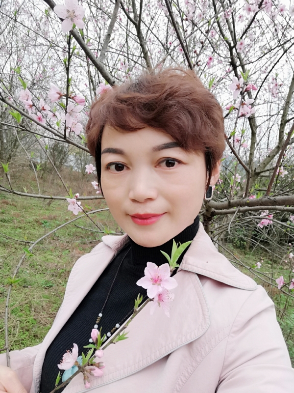 转角遇到你的第二张照片--平顶山相亲服务中心