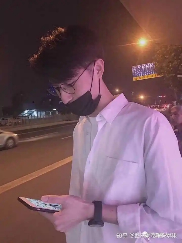 情圣的第一张照片--平顶山相亲服务中心