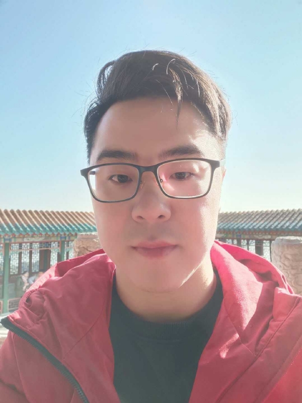 不爱吃竹子的小熊的第一张照片--平顶山相亲服务中心