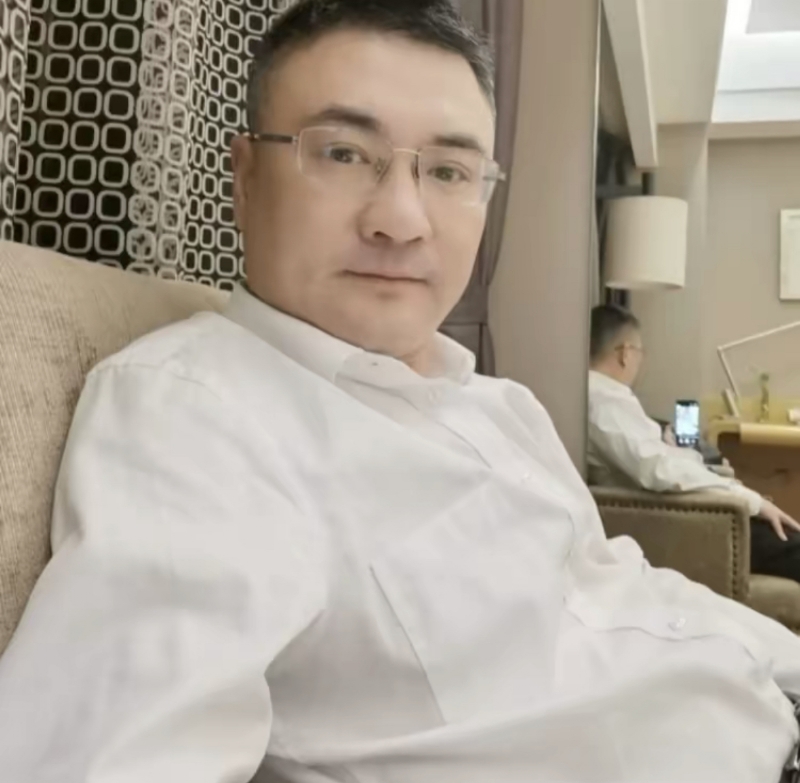 追逐的第二张照片--平顶山相亲服务中心