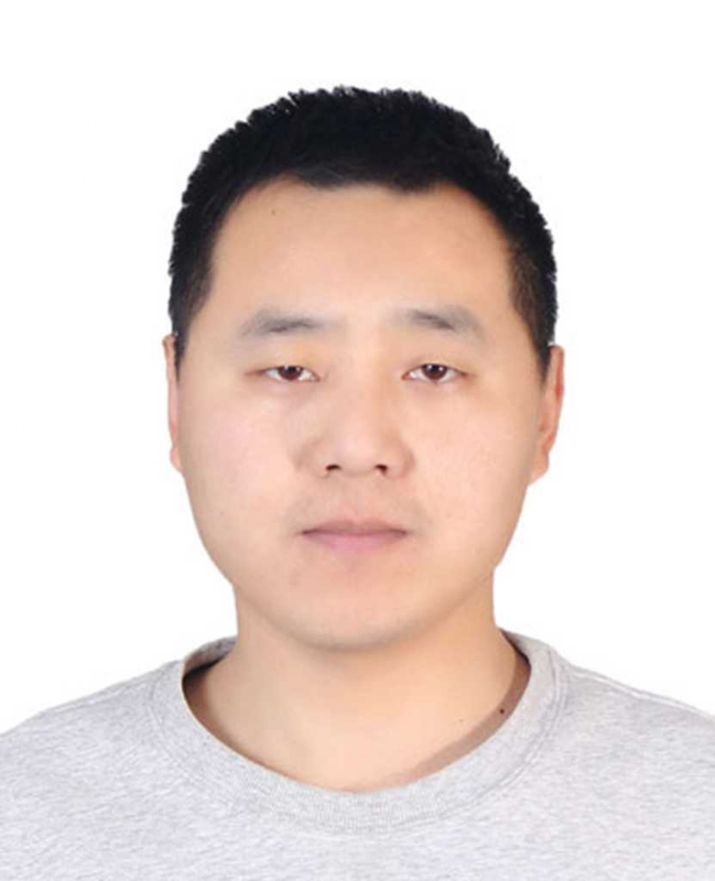 大红鹰的第一张照片--平顶山相亲服务中心