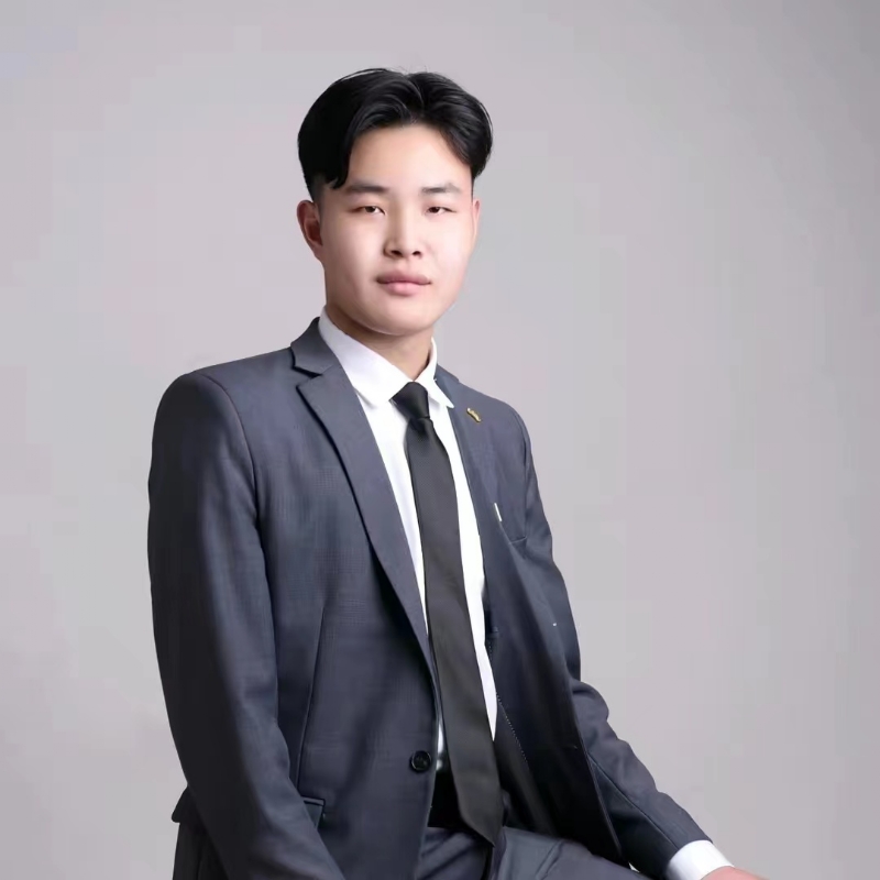 孤独的狼的第一张照片--平顶山相亲服务中心