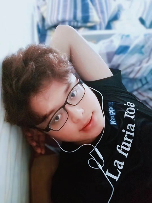 默铭芷的第一张照片--平顶山相亲服务中心