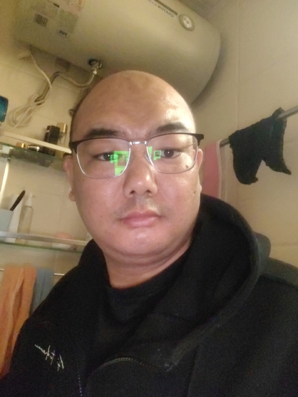 小胖子的第一张照片--平顶山相亲服务中心