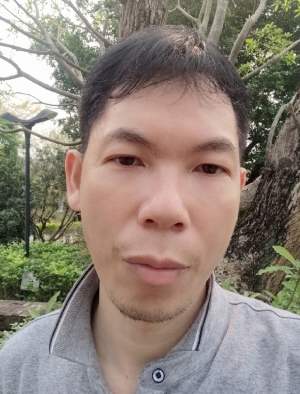 漂浮的云的第一张照片--平顶山相亲服务中心