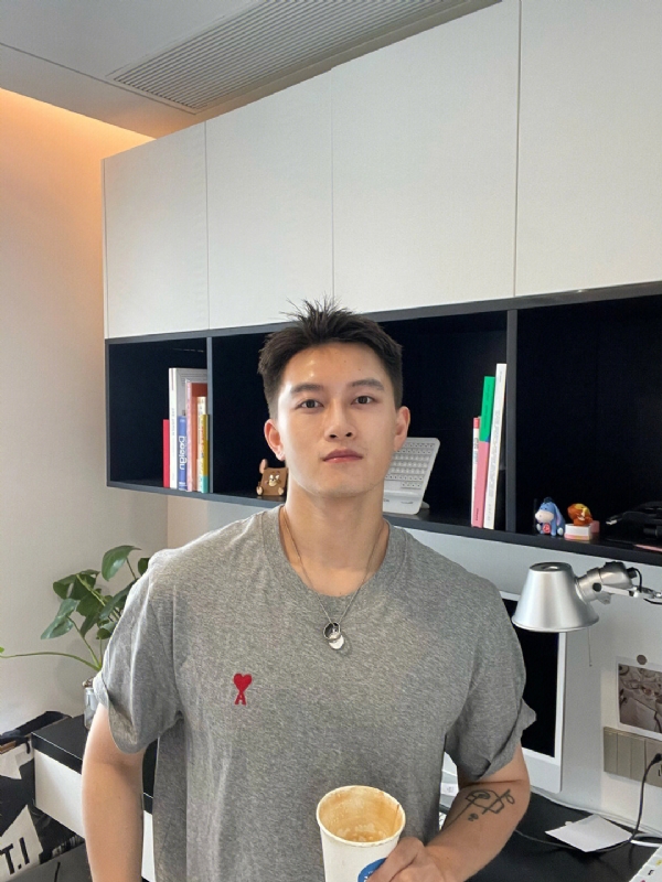 月光之下的第二张照片--平顶山相亲服务中心