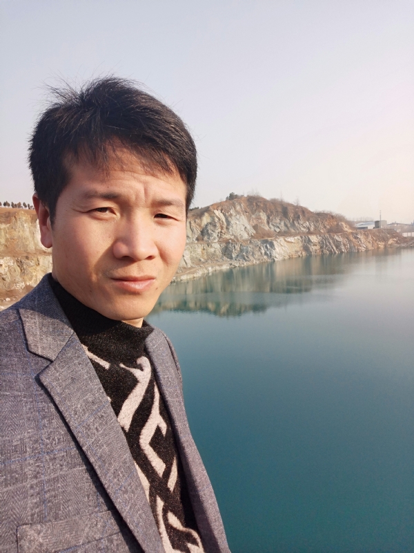 寒夜的第二张照片--平顶山相亲服务中心