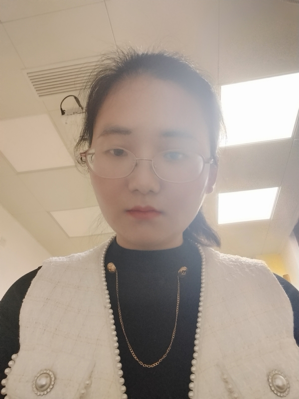 闲敲棋子的第二张照片--平顶山相亲服务中心