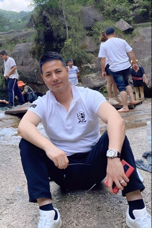 勿忘初心的第三张照片--平顶山相亲服务中心