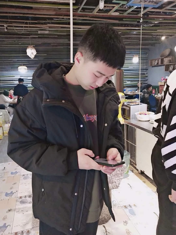 小赵的第一张照片--平顶山相亲服务中心