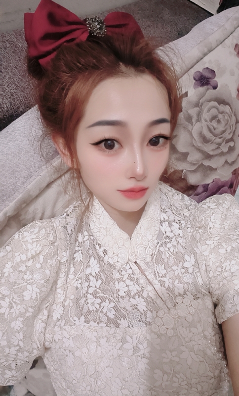 有缘千里来相会的第一张照片--平顶山相亲服务中心