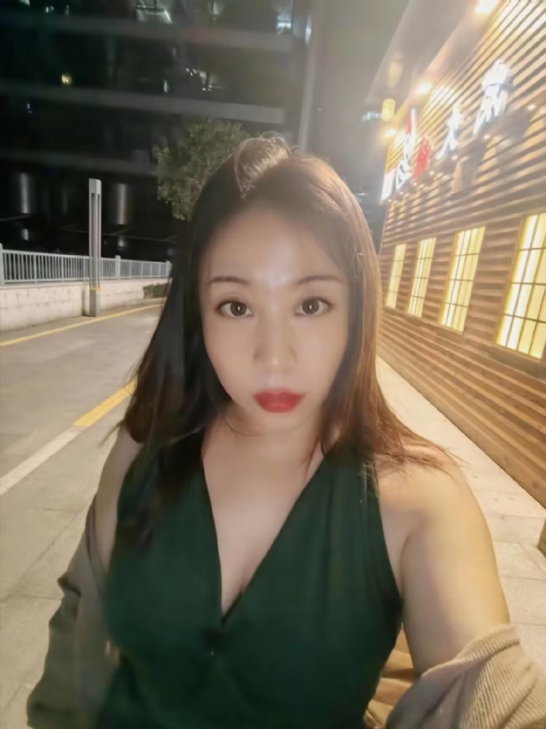 叶子青青的第三张照片--平顶山相亲服务中心