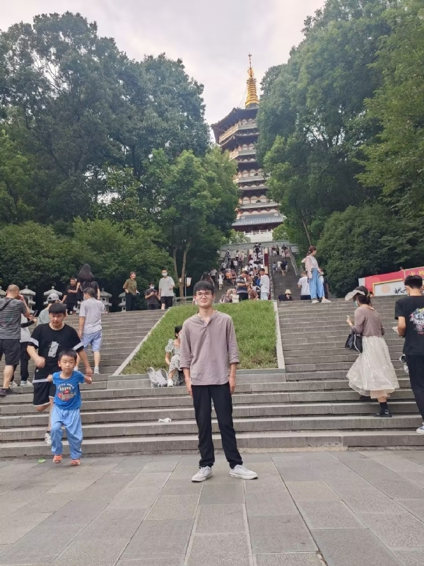 阳光男孩的第五张照片--平顶山相亲服务中心