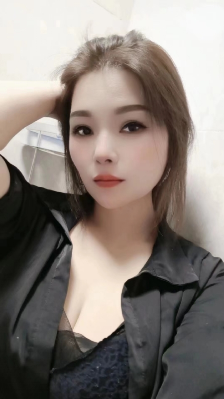 爱笑的女孩的第二张照片--平顶山相亲服务中心