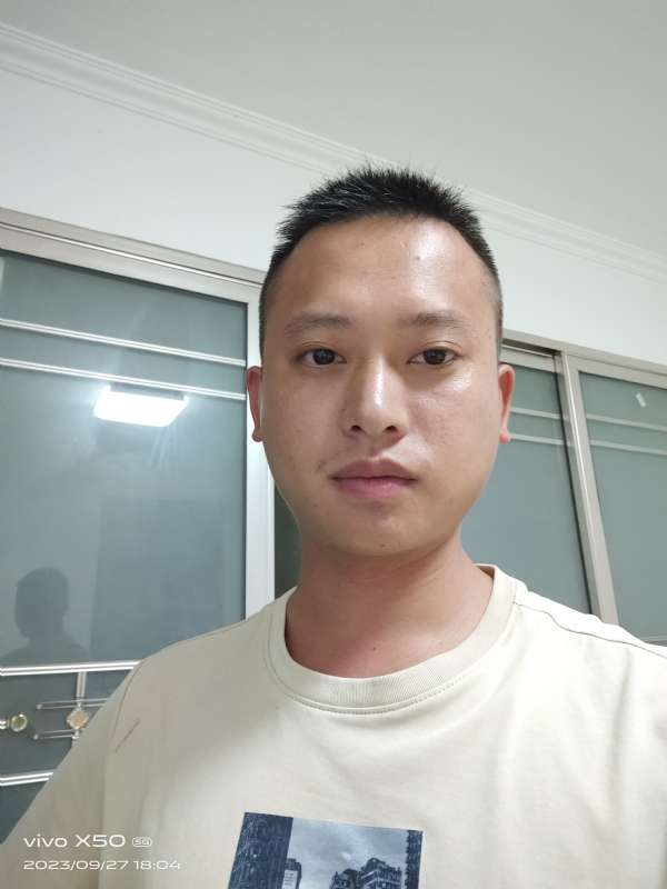 小yan同学的第一张照片--平顶山相亲服务中心