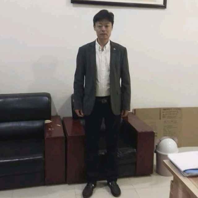 蓝天白云的第一张照片--平顶山相亲服务中心