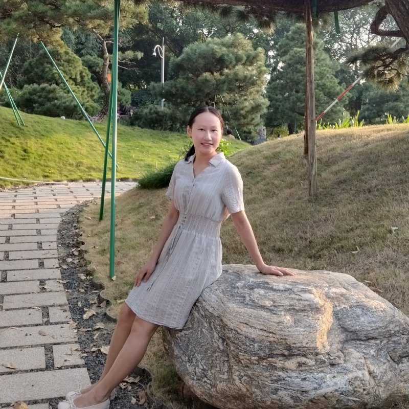 欣欣向荣的第一张照片--平顶山相亲服务中心