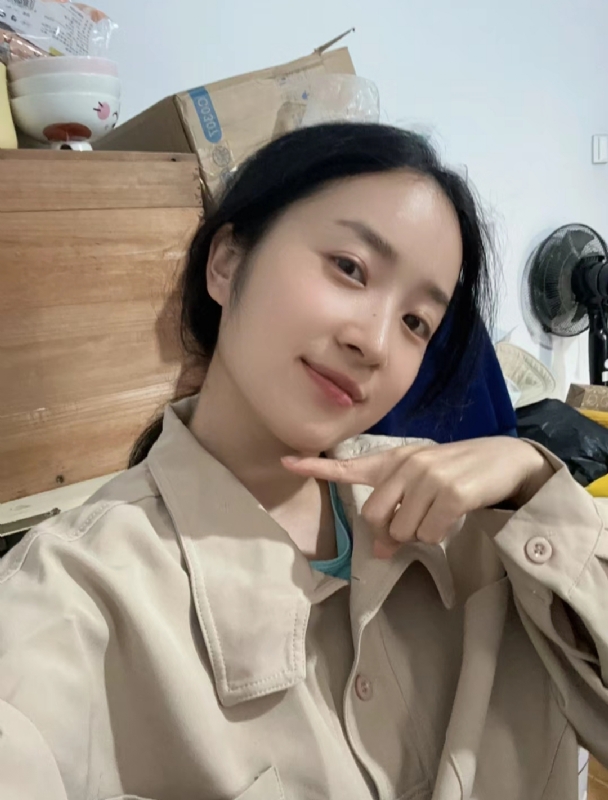 多喝热水的第二张照片--平顶山相亲服务中心