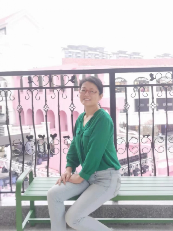 丽华的第三张照片--平顶山相亲服务中心