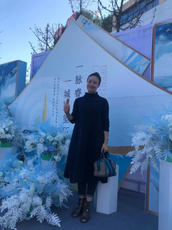 英子的第一张照片--平顶山相亲服务中心