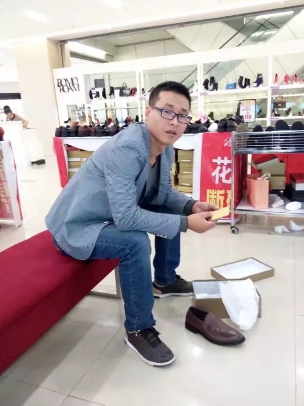 借我你的手的第一张照片--平顶山相亲服务中心