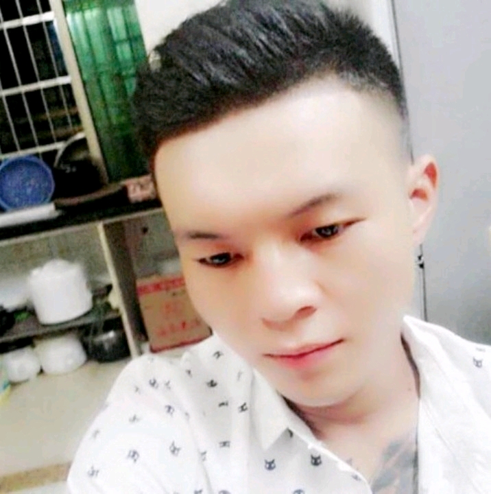 子龙的第一张照片--平顶山相亲服务中心