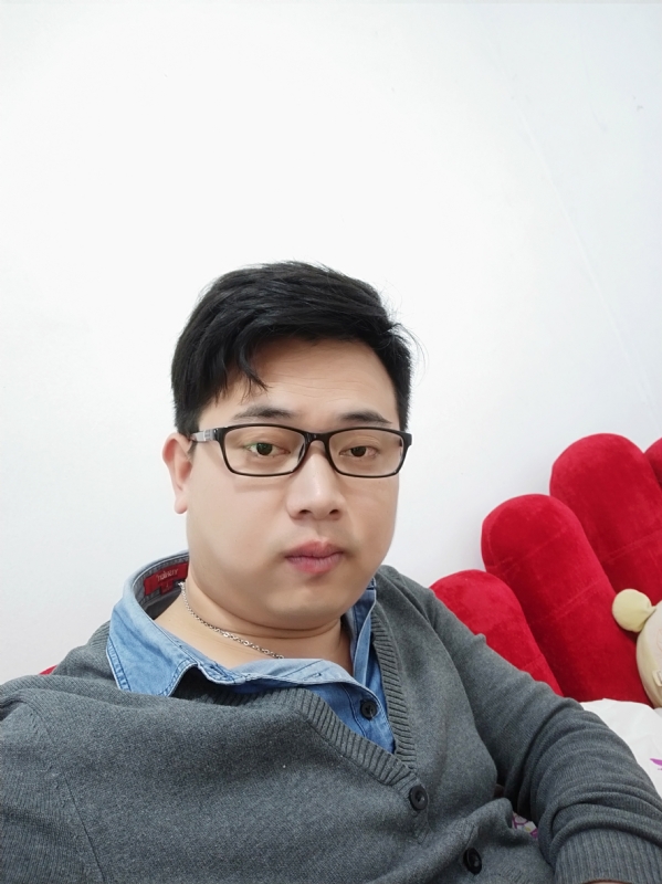 何必在亿的第一张照片--平顶山相亲服务中心