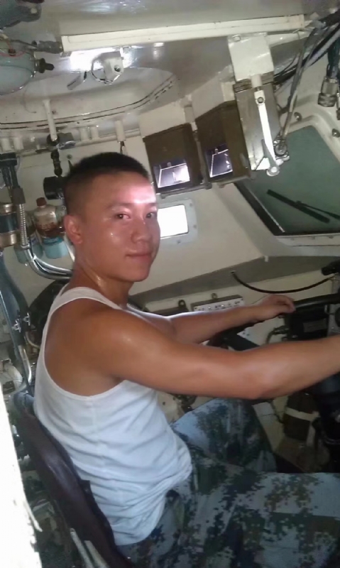 哥哥的第一张照片--平顶山相亲服务中心