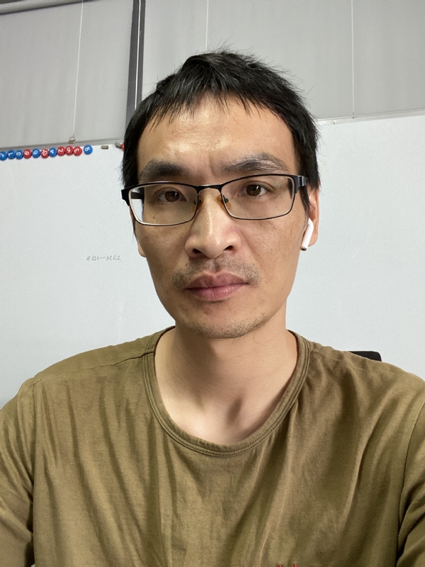 孤独的根号三的第一张照片--平顶山相亲服务中心