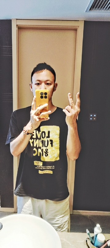 涵涵在的第一张照片--平顶山相亲服务中心