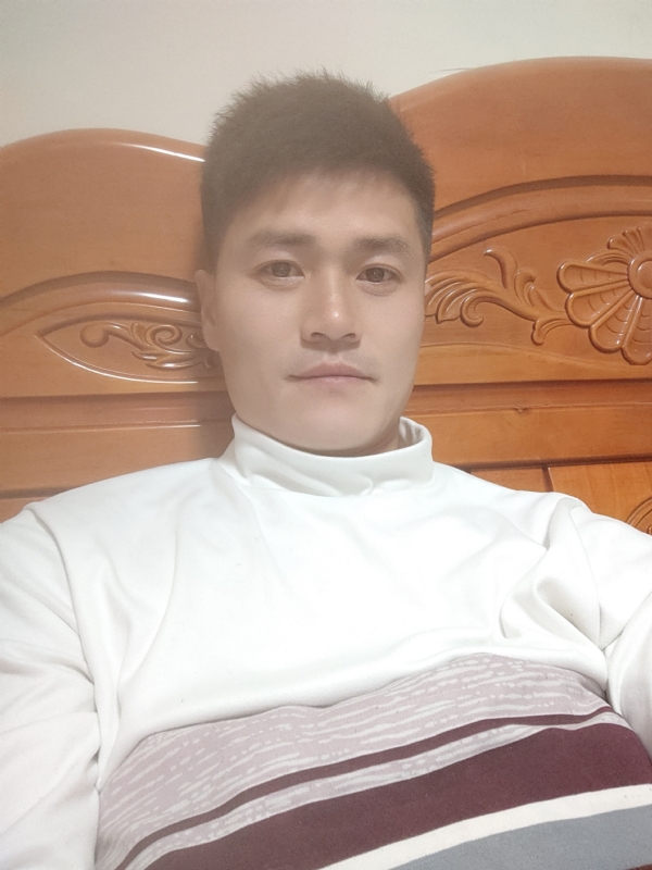 网球罗的第四张照片--平顶山相亲服务中心