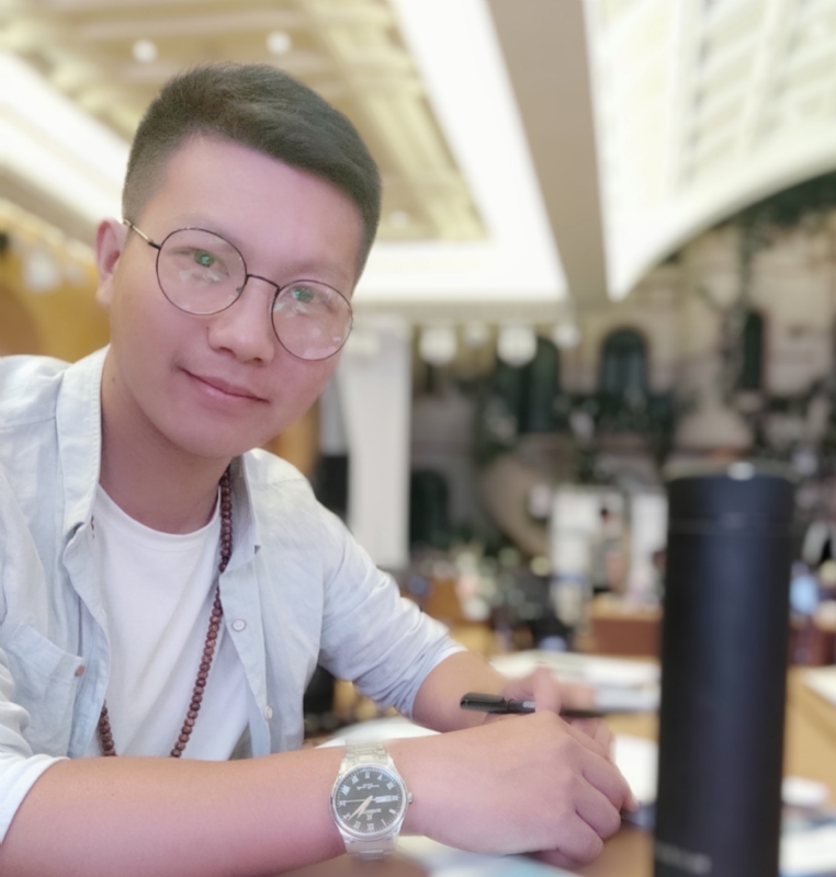 黄先生的第一张照片--平顶山相亲服务中心