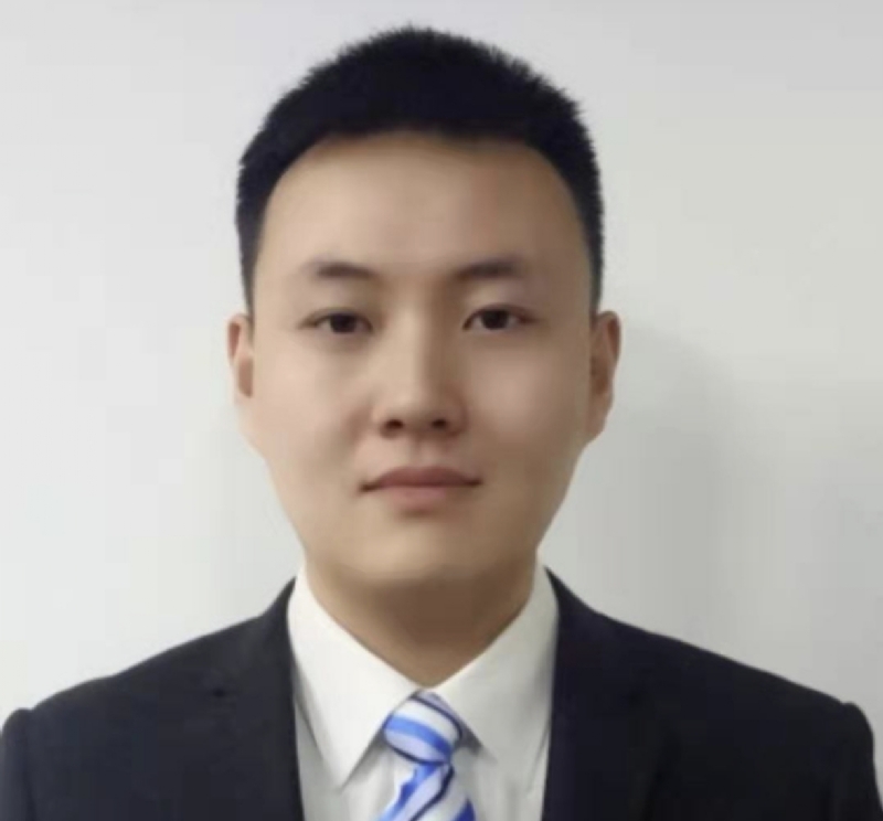 英俊潇洒的第一张照片--平顶山相亲服务中心