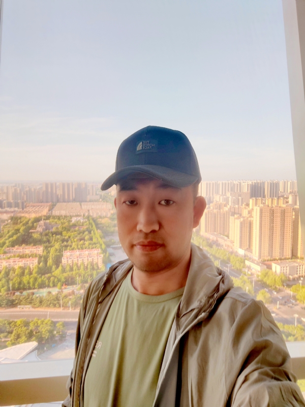 勇攀高峰的第二张照片--平顶山相亲服务中心