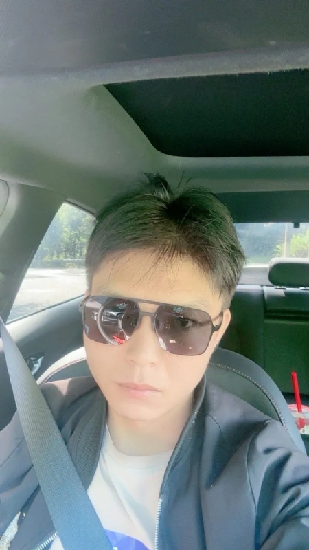 怀念的第一张照片--平顶山相亲服务中心