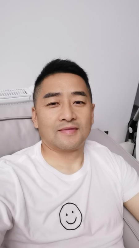 向阳而生的第一张照片--平顶山相亲服务中心