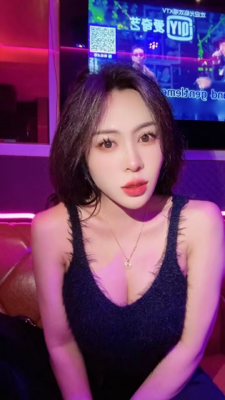 素素可月的第一张照片--平顶山相亲服务中心