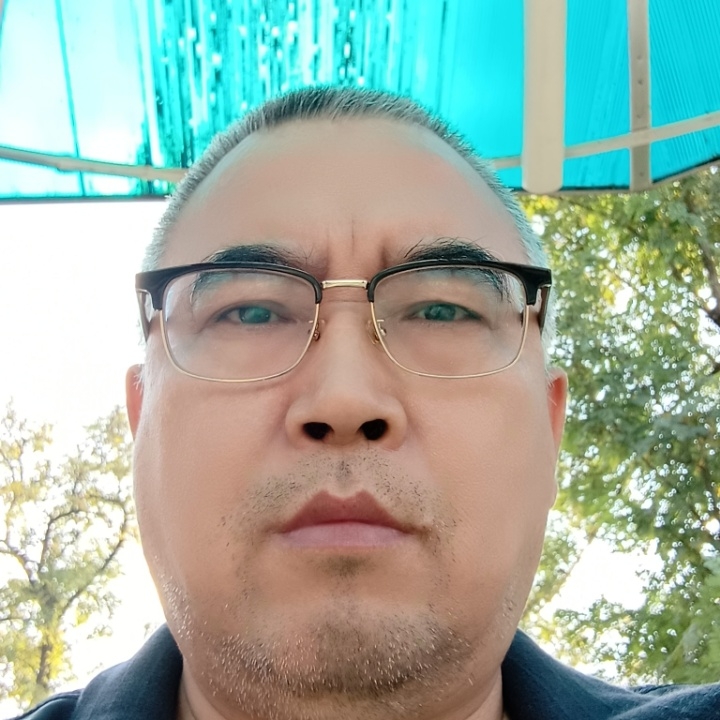 绿萝的第一张照片--平顶山相亲服务中心