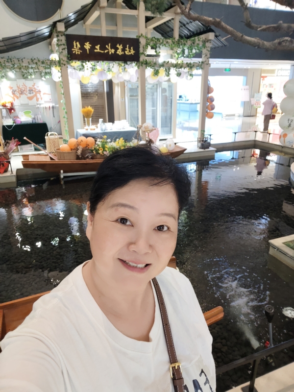 丁姐爱生活的第三张照片--平顶山相亲服务中心